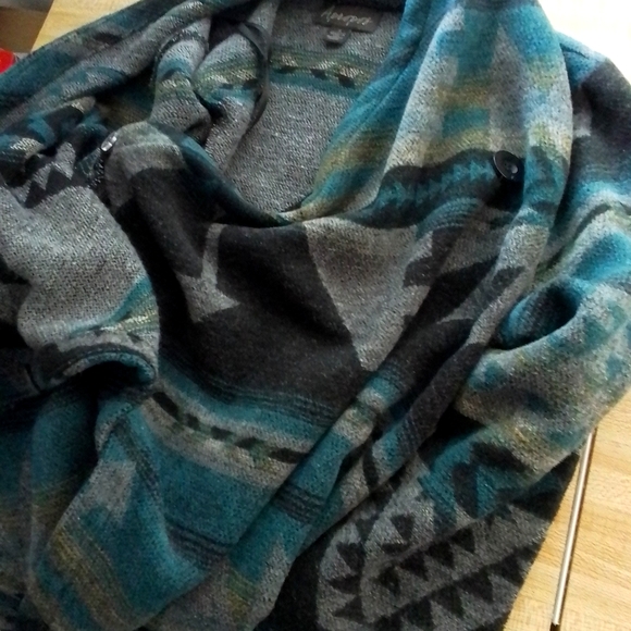 Aztec Geometric Pattern Open Wool Cardigan - Picture 9 of 13